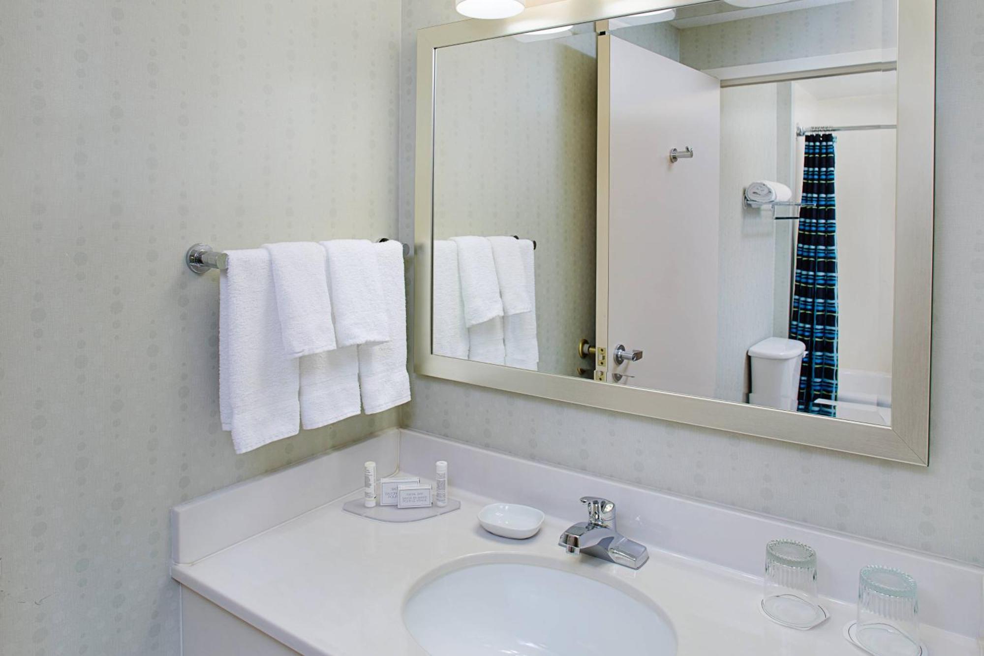 SpringHill Suites Manchester-Boston Regional Airport Exterior foto